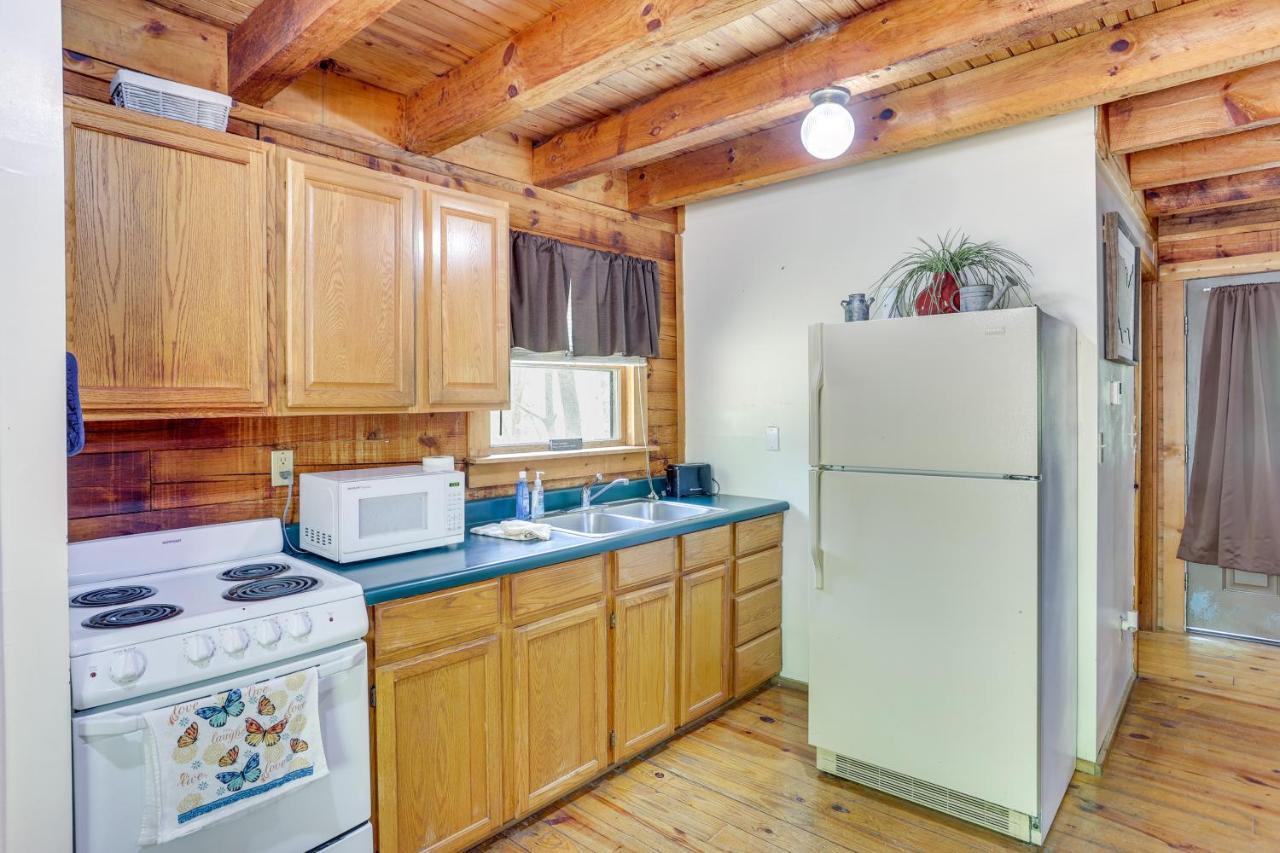 Comfy Taswell Cabin Rental - Community Amenities! Bagian luar foto