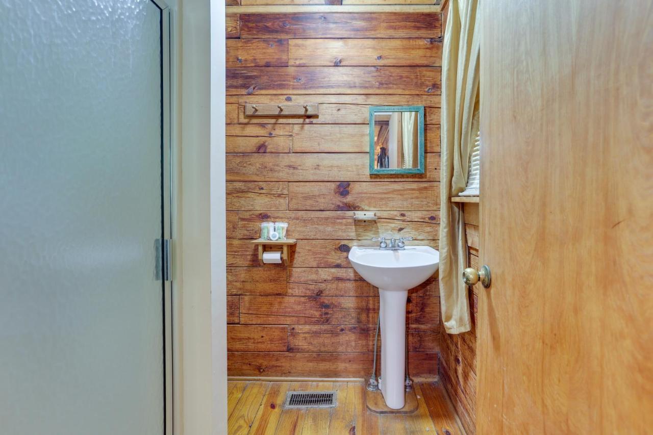 Comfy Taswell Cabin Rental - Community Amenities! Bagian luar foto